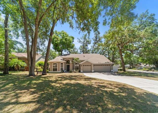 Property at 2082 Nexus Ct, Apopka, FL 32712, 4 beds, 2 baths