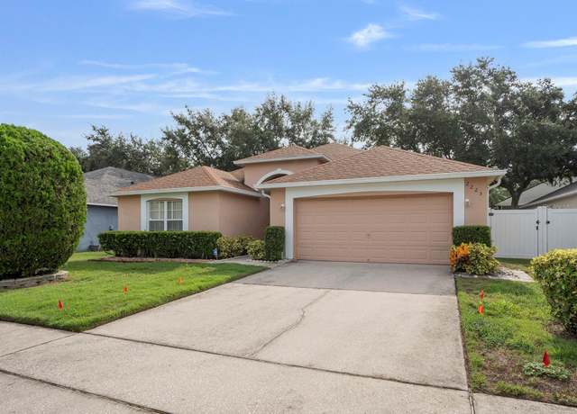 Property at 2225 Caraquet Dr, Apopka, FL 32712, 4 beds, 2 baths