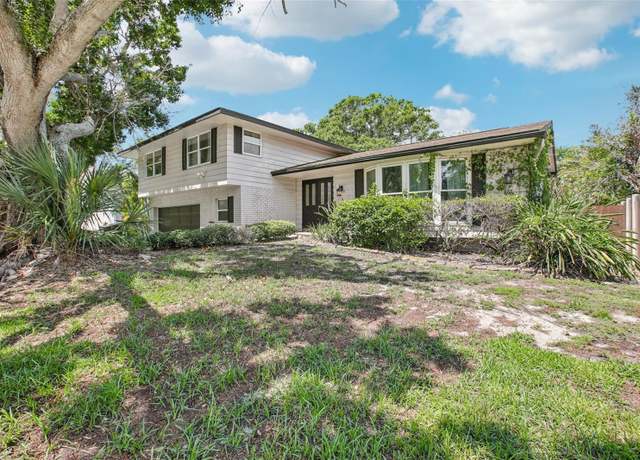 Property at 8500 144th Ln, Seminole, FL 33776, 4 beds, 3 baths