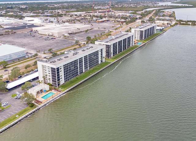 Property at 300 S Sykes Creek Pkwy #306, Merritt Island, FL 32952, 3 beds, 2 baths