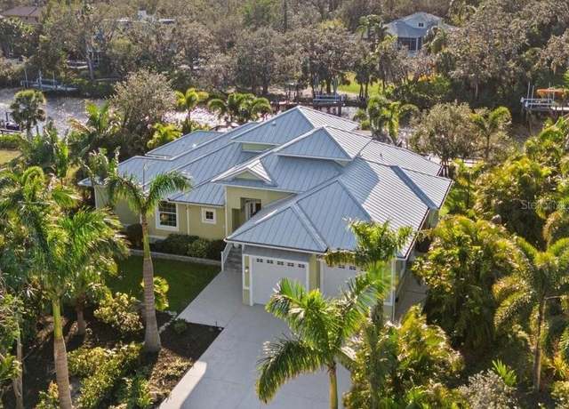 Property at 2500 Jamaica St, Sarasota, FL 34231, 4 beds, 3 baths
