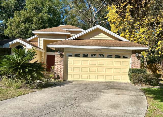 Property at 1011 Piedmont Oaks Dr, Apopka, FL 32703, 3 beds, 2 baths