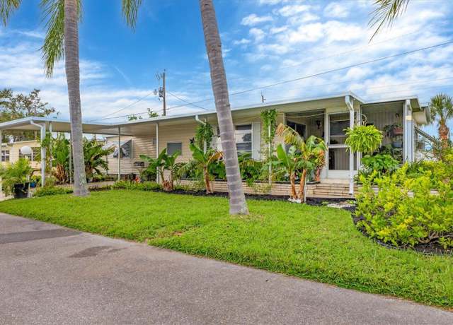 Property at 4906 1st A St E, Bradenton, FL 34203, 2 beds, 2 baths