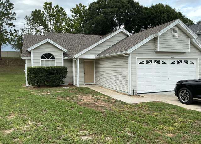 Property at 7525 Pacific Heights Cir, Orlando, FL 32835, 3 beds, 2 baths