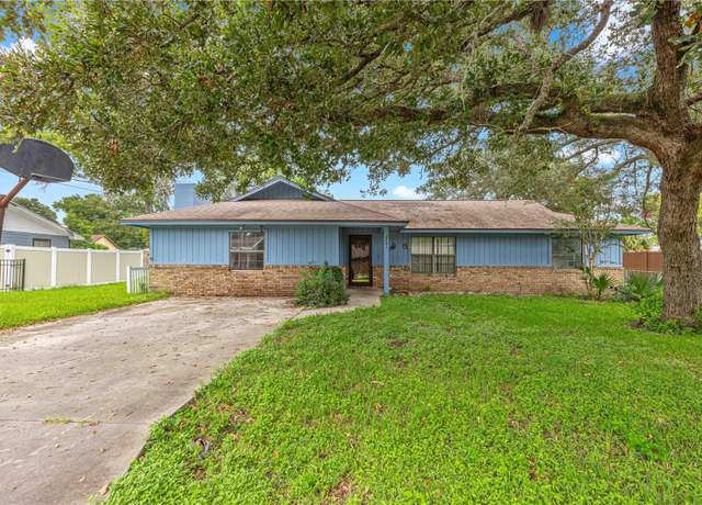 Property at 5721 SE 22nd Pl, Ocala, FL 34480, 3 beds, 2 baths