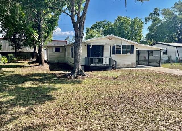 Property at 6629 SE 110th Ln, Belleview, FL 34420, 2 beds, 2 baths