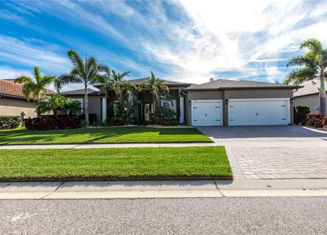 Property at 3815 Gaviota Dr, Sun City Center, FL 33573, 5 beds, 4 baths