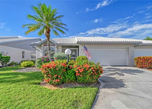 Property at 5395 Christie Ann Pl #9, Sarasota, FL 34233, 3 beds, 2 baths