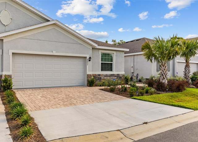 Property at 5237 NW 48th Pl, Ocala, FL 34482, 3 beds, 2 baths