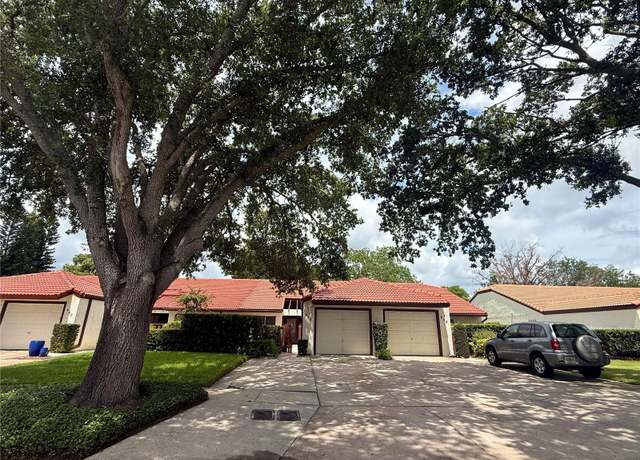 Property at 638 Warrenton Rd, Winter Park, FL 32792, 2 beds, 2 baths