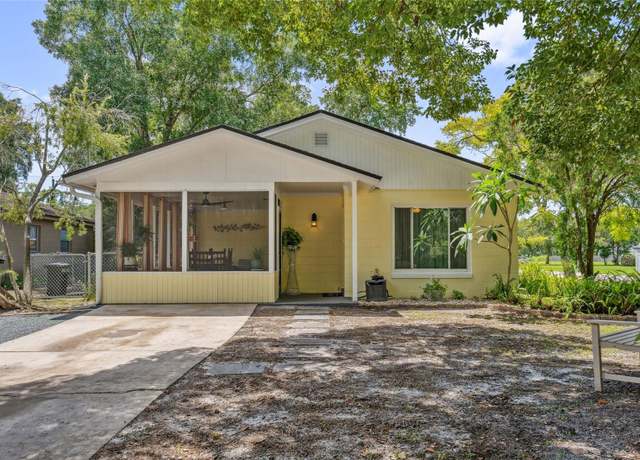 Property at 2440 Grandview Ave, Sanford, FL 32771, 2 beds, 1.5 baths