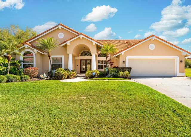 Property at 30314 Fairway Dr, Wesley Chapel, FL 33543, 4 beds, 3 baths