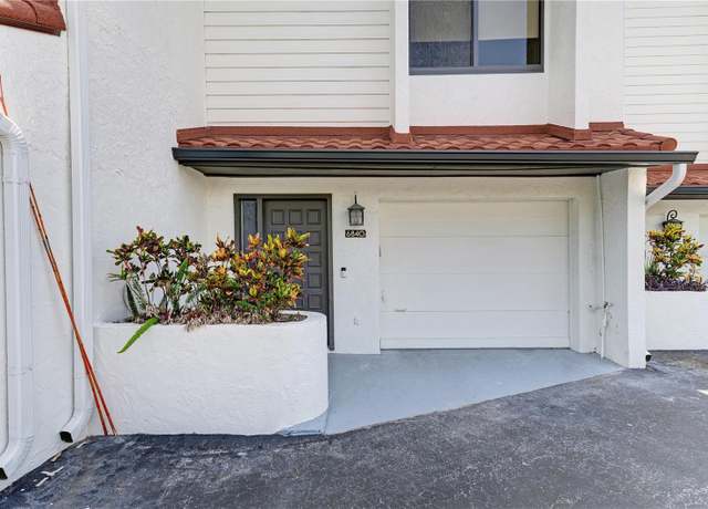 Property at 6840 Midnight Pass Rd #6840, Sarasota, FL 34242, 2 beds, 3 baths