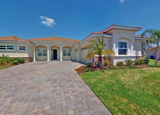 Property at 8851 Fallen Oak Dr, Davenport, FL 33896, 4 beds, 3 baths