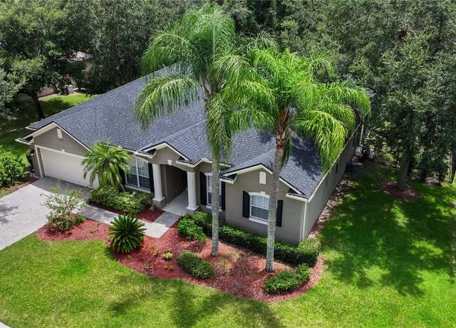 Property at 640 Brookfield Pl, Apopka, FL 32712, 4 beds, 3 baths