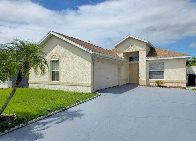 Property at 4915 Monarch Ln, Kissimmee, FL 34746, 3 beds, 2 baths