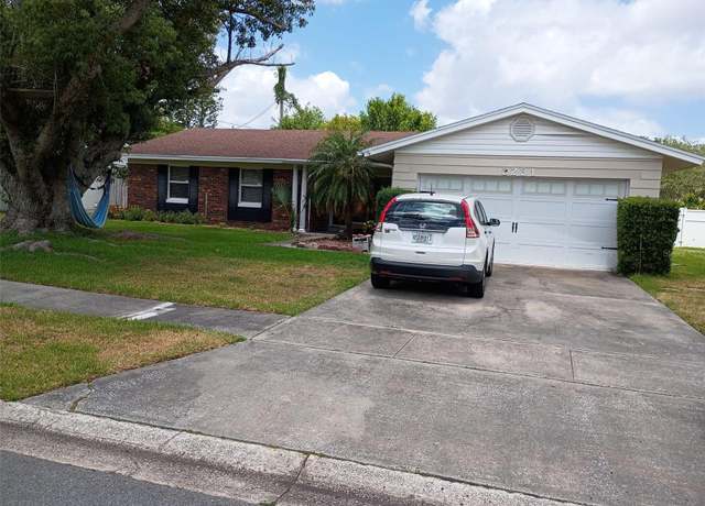 Property at 3231 Lowndes Dr, Winter Park, FL 32792, 4 beds, 2 baths