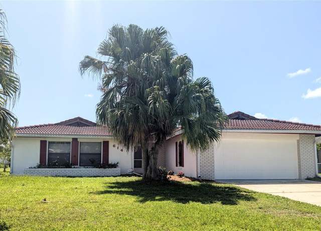 Property at 614 Midiron Dr, Kissimmee, FL 34759, 3 beds, 2.5 baths