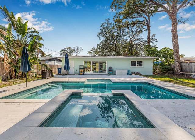 Property at 4901 Venetian Blvd NE, St Petersburg, FL 33703, 2 beds, 2 baths