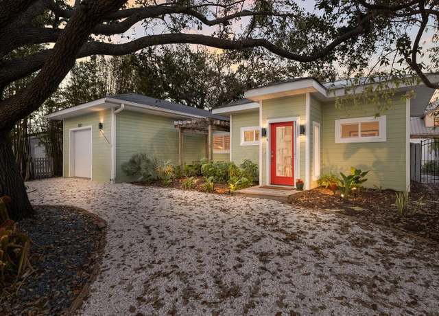 Property at 3521 Almeria Ave, Sarasota, FL 34239, 3 beds, 2.5 baths