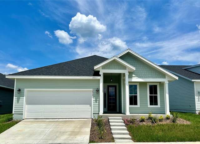 Property at 12513 NW 158 St, Alachua, FL 32615, 3 beds, 2 baths