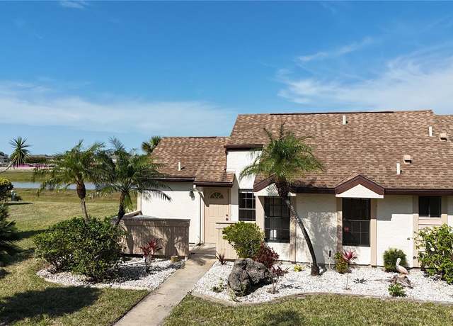 Property at 5688 Mashie Cir, North Port, FL 34287, 2 beds, 2 baths