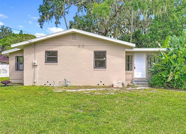 Property at 633 1/2 Elm Ave, Daytona Beach, FL 32117, 3 beds, 2 baths