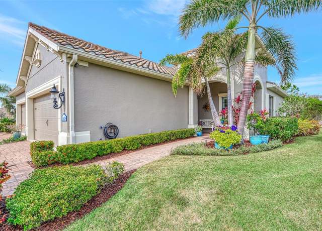 Property at 11409 Okaloosa Dr, Venice, FL 34293, 2 beds, 2 baths