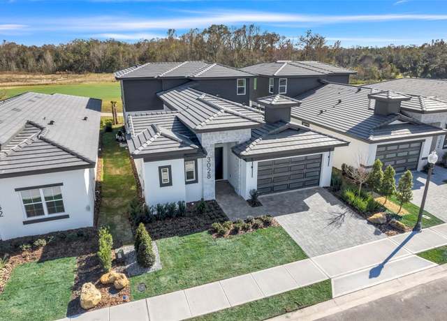 Property at 3024 Kensington Ave, Davenport, FL 33837, 4 beds, 3.5 baths