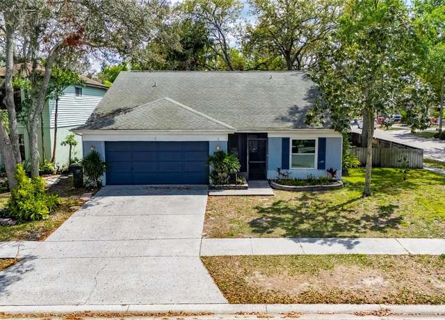 Property at 2517 Wrencrest Cir, Valrico, FL 33596, 3 beds, 2 baths