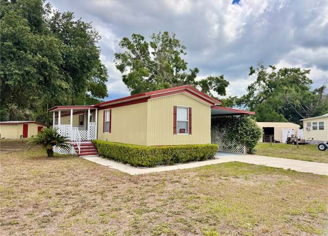 Property at 10113 SE 24th Dr, Webster, FL 33597, 3 beds, 2 baths