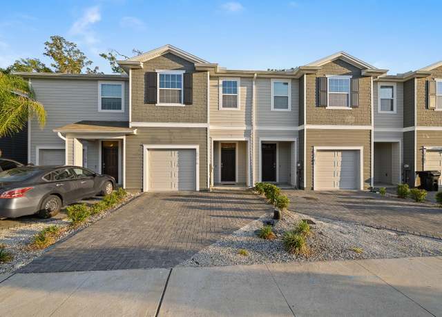 Property at 13775 NW 9th Rd, Newberry, FL 32669, 3 beds, 2.5 baths