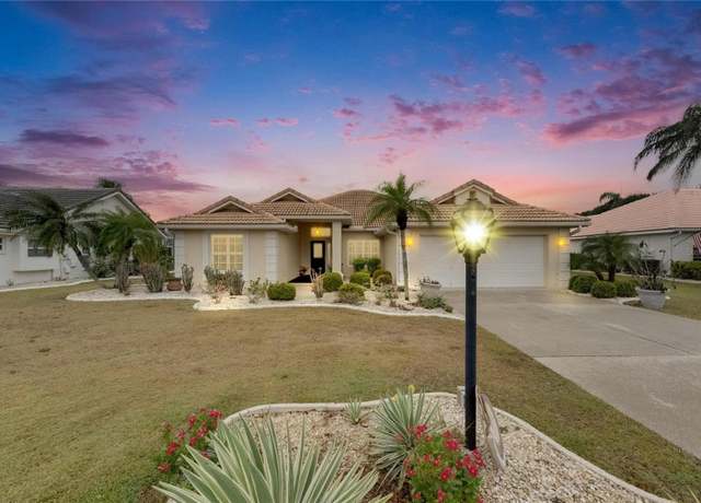 Property at 2017 S Pebble Beach Blvd, Sun City Center, FL 33573, 3 beds, 2 baths
