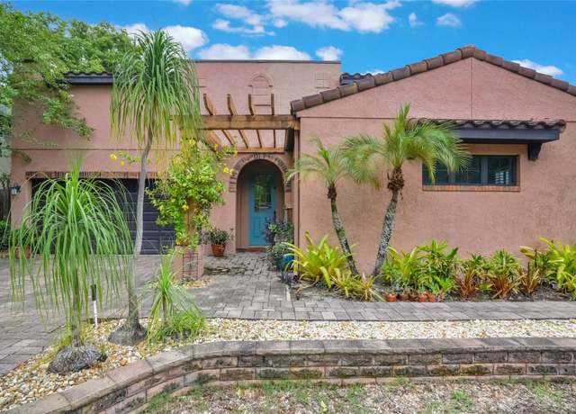 Property at 1015 Bungalow Ave, Winter Park, FL 32789, 3 beds, 2 baths