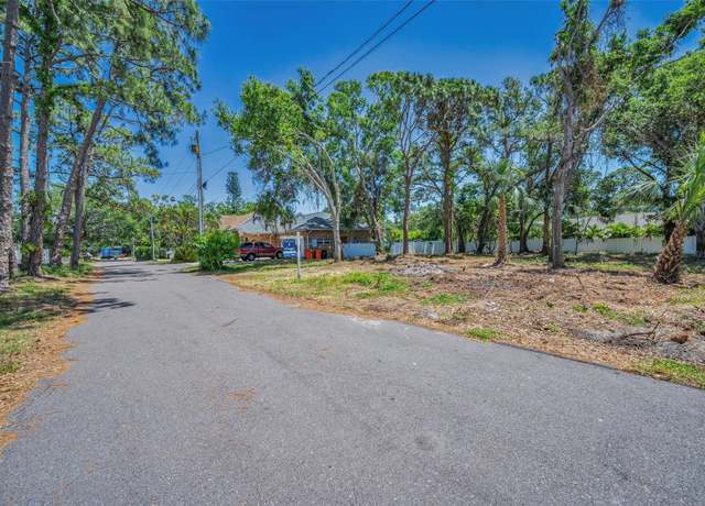 Property at 77th Ave N, Seminole, FL 33776