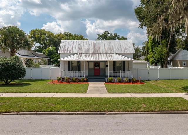 Property at 815 E Church St, Bartow, FL 33830, 3 beds, 2.5 baths