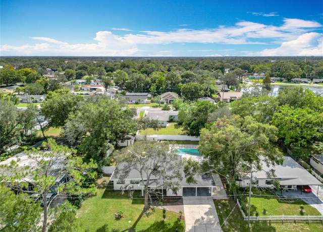 Property at 850 Land Ave, Longwood, FL 32750, 5 beds, 3 baths