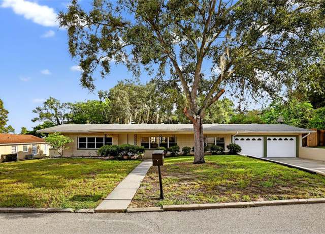 Property at 242 Carroll St, Clermont, FL 34711, 4 beds, 2 baths