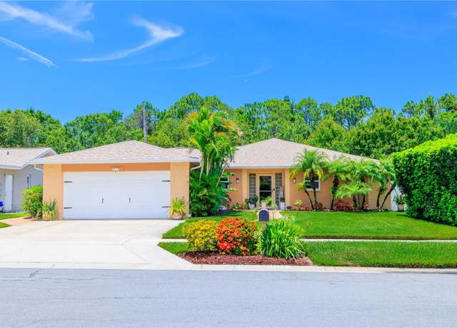 Property at 11116 118th St, Seminole, FL 33778, 4 beds, 3 baths