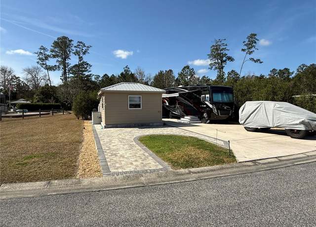 Property at 10285 NE 28th Loop, Silver Springs, FL 34488