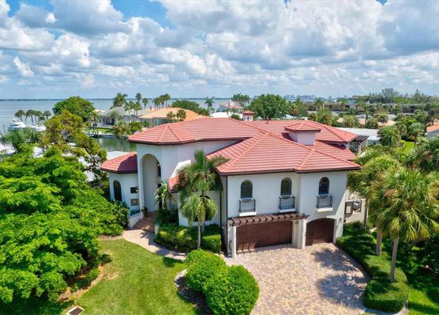 Property at 524 Schooner Ln, Longboat Key, FL 34228, 4 beds, 4.5 baths