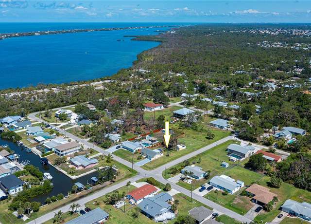 Property at 900 Stewart St, Englewood, FL 34223, 3 beds, 2 baths