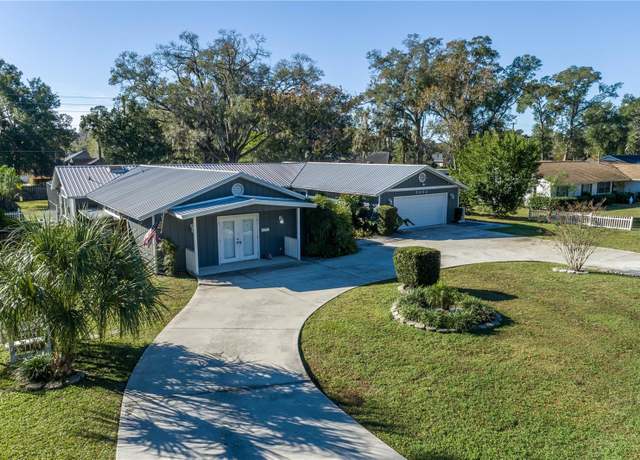 Property at 5002 SE 7th Pl, Ocala, FL 34471, 5 beds, 3 baths