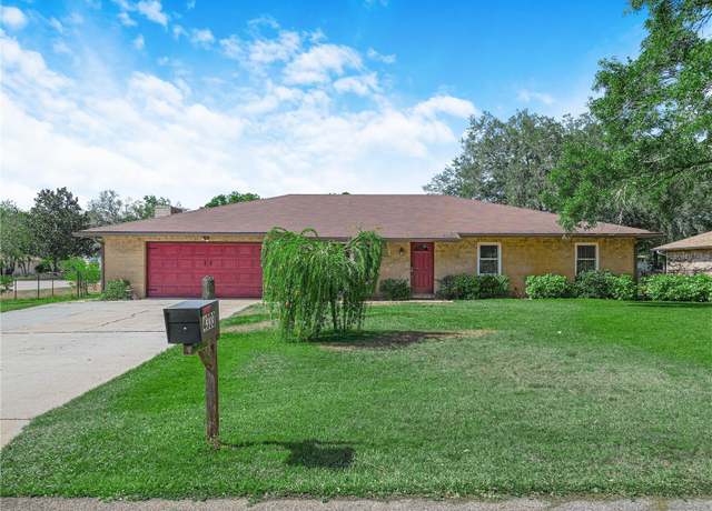 Property at 4333 Shadow Wood Way, Winter Haven, FL 33880, 6 beds, 4 baths