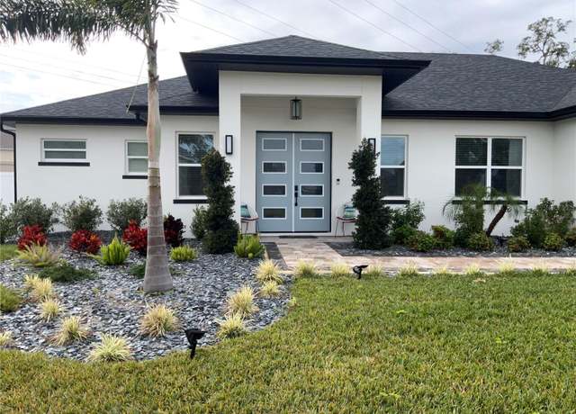 Property at 837 Oaks Shores Rd, Leesburg, FL 34748, 4 beds, 3 baths