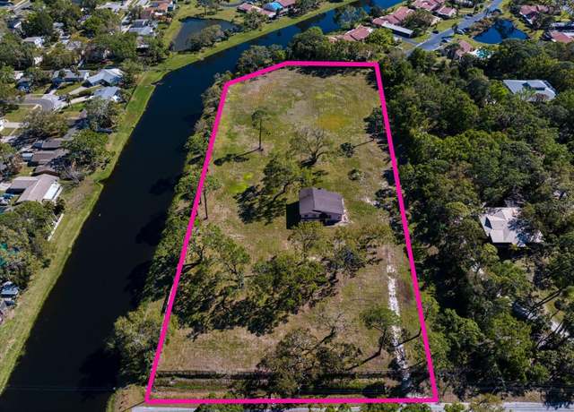 Property at 9554 90th Ave, Seminole, FL 33777, 4 beds, 2 baths