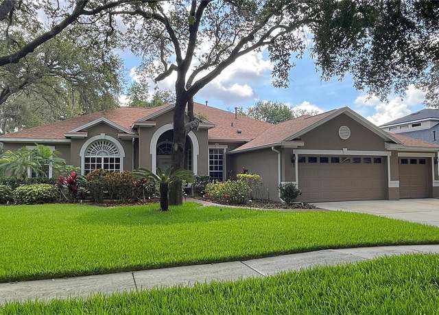 Property at 5704 Eaglemount Cir, Lithia, FL 33547, 5 beds, 3.5 baths