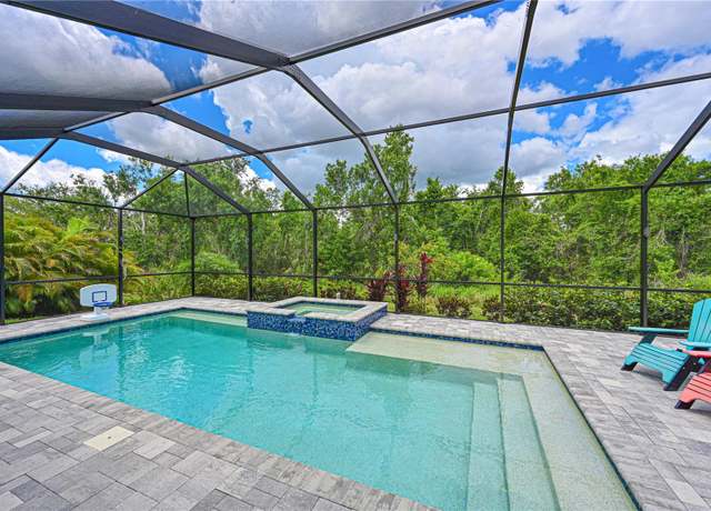 Property at 8916 Isabella Cir, Parrish, FL 34219, 5 beds, 5 baths
