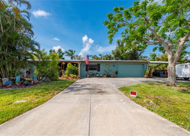 Property at 611 Bonita Ct, Punta Gorda, FL 33950, 3 beds, 2 baths