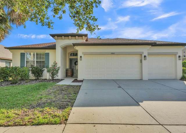 Property at 15706 Starling Water Dr, Lithia, FL 33547, 4 beds, 2 baths